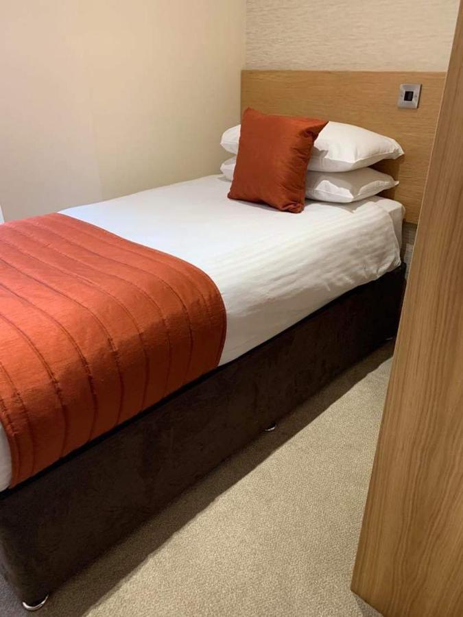 Victoria Hotel Kirkcaldy Dış mekan fotoğraf