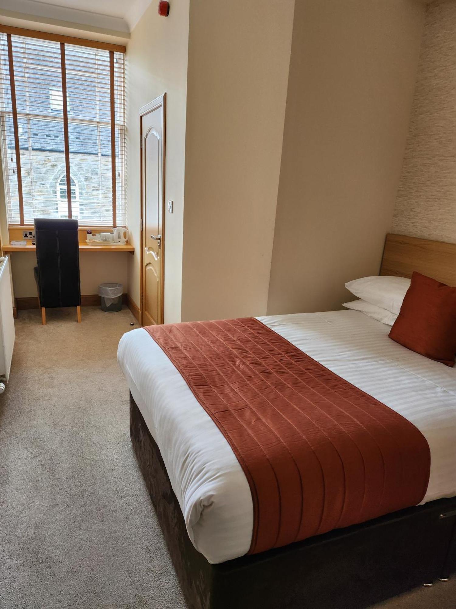 Victoria Hotel Kirkcaldy Dış mekan fotoğraf