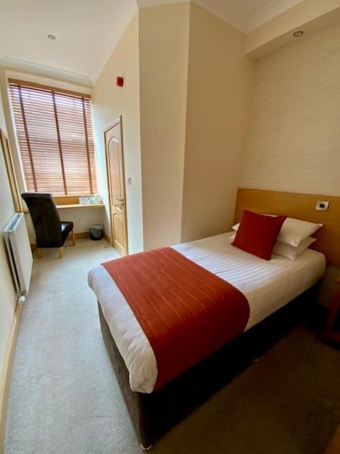 Victoria Hotel Kirkcaldy Dış mekan fotoğraf