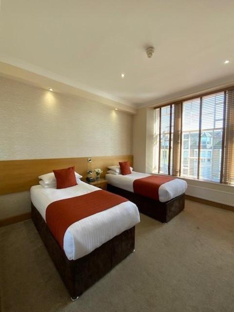 Victoria Hotel Kirkcaldy Dış mekan fotoğraf