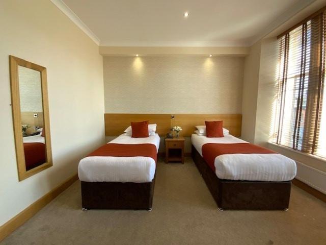 Victoria Hotel Kirkcaldy Dış mekan fotoğraf